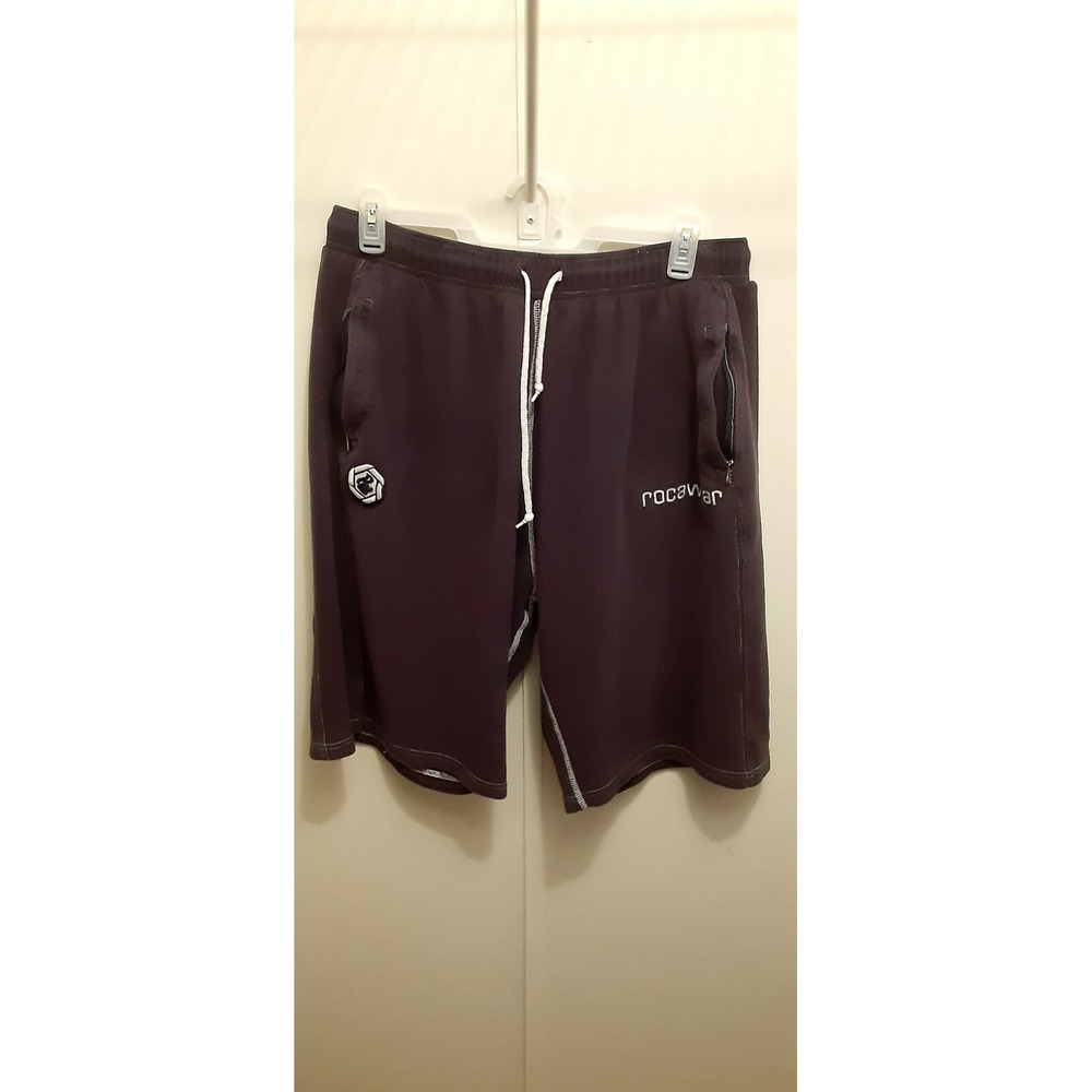 MENS ROCAWEAR DRAW STRING SHORTS, SIZE 2X POCKETS IN THE FRONT AND BACK. VINTAGE
